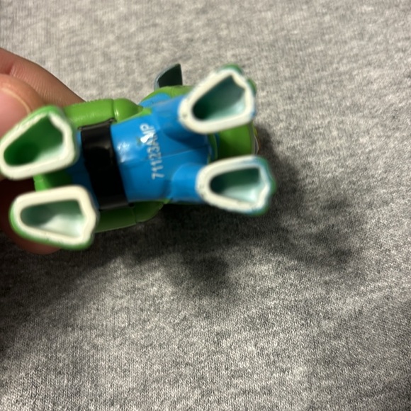 Spin Master Paw Patrol Rocky Transforming Sea Patrol Scuba Recycle Green Vehicle - Picture 8 of 8